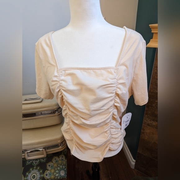 Arula ruched crop top, cream, Size A, 1X - Picture 2 of 10